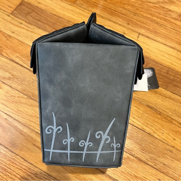 NWT Bioworld Zero Ghost Dog Doghouse Structural Crossbody Bag and Card Holder - Picture 3 of 9